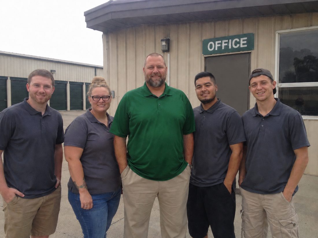Pest control professionals in Lehigh Acres, FL